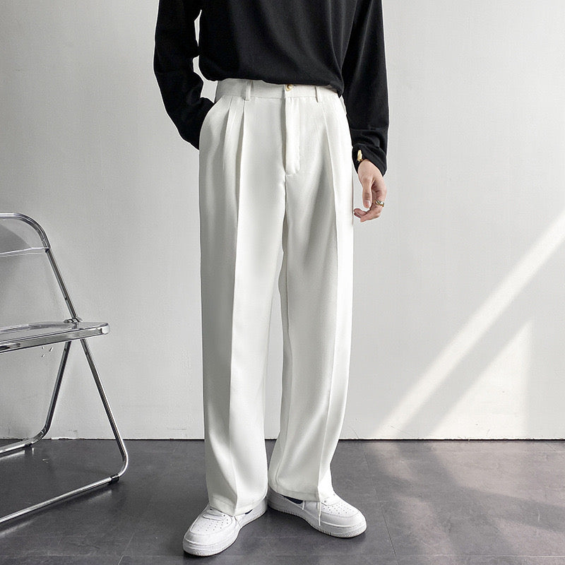 DFFRNT® | Getailleerde Broek