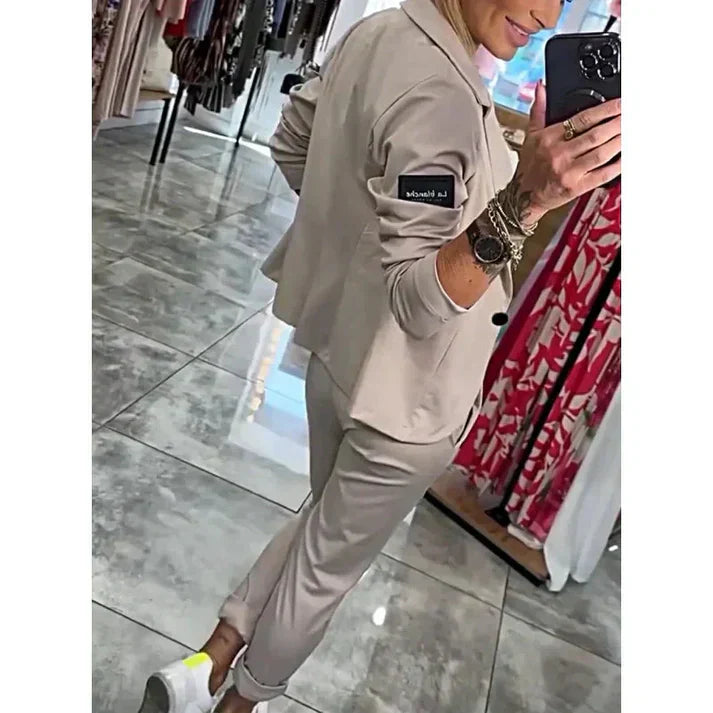 DFFRNT® | Tweedelige set met zachte blazer & relaxte joggers