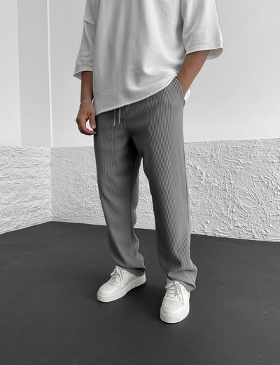 DFFRNT® | Relaxte geribbelde broek