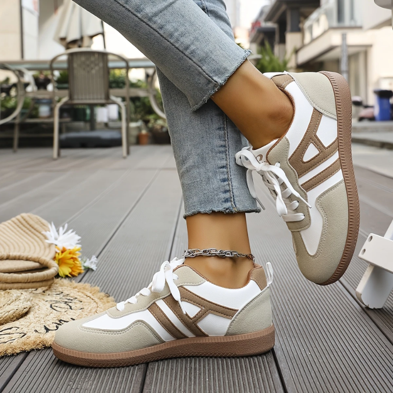 DFFRNT® | Lage Stap Sneaker