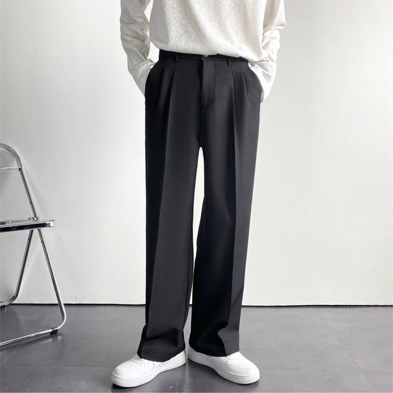 DFFRNT® | Getailleerde Broek