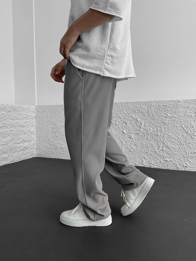 DFFRNT® | Relaxte geribbelde broek
