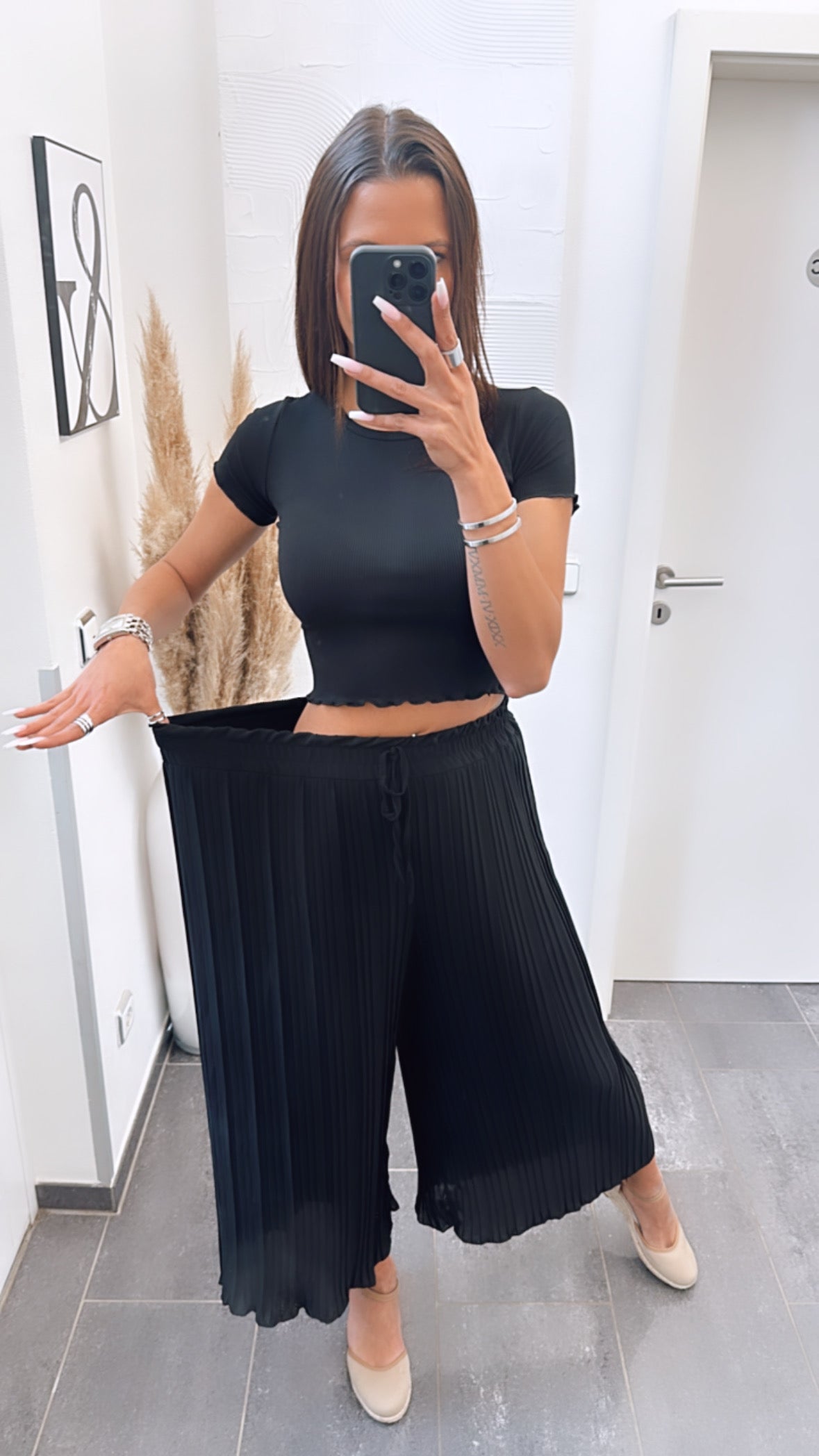 DFFRNT® | Geplooide broek