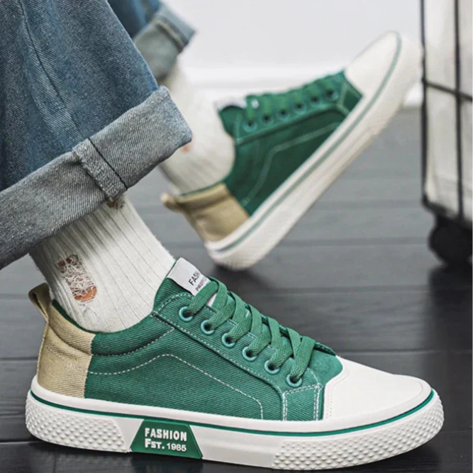 DFFRNT® | Ademend skate sneakers