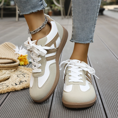 DFFRNT® | Lage Stap Sneaker