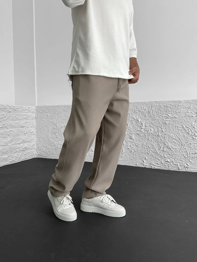 DFFRNT® | Relaxte geribbelde broek
